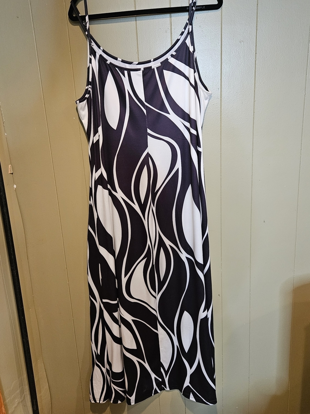 SHEIN Curve 5X Black White Abstract Maxi Dress Plus Size Spaghetti Strap Flowy - Picture 2 of 5